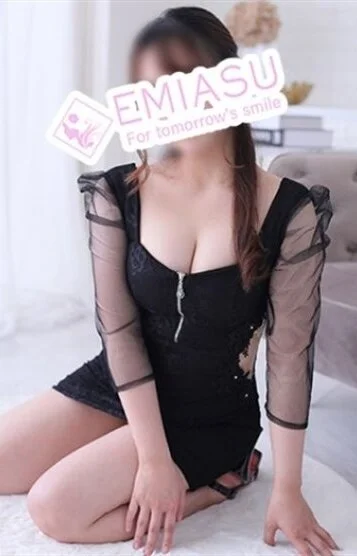 綺咲