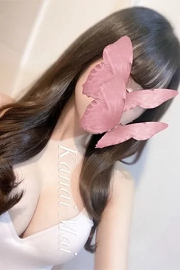 金井まい