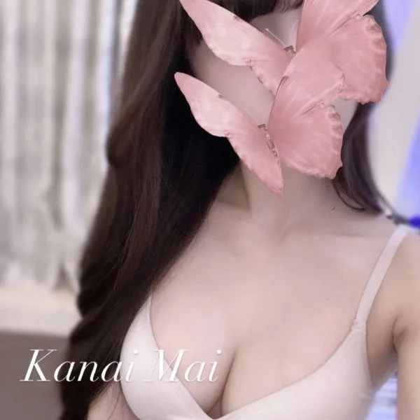金井まい
