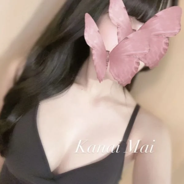 金井まい