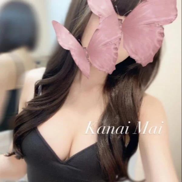 金井まい