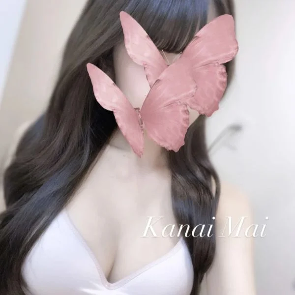 金井まい