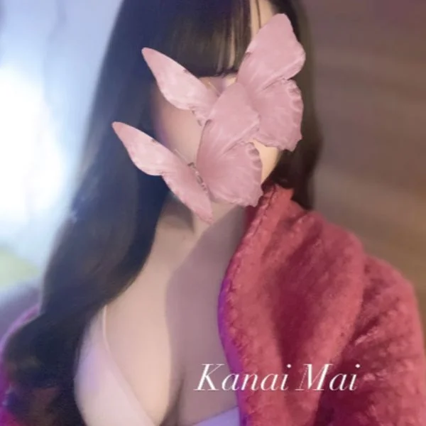 金井まい