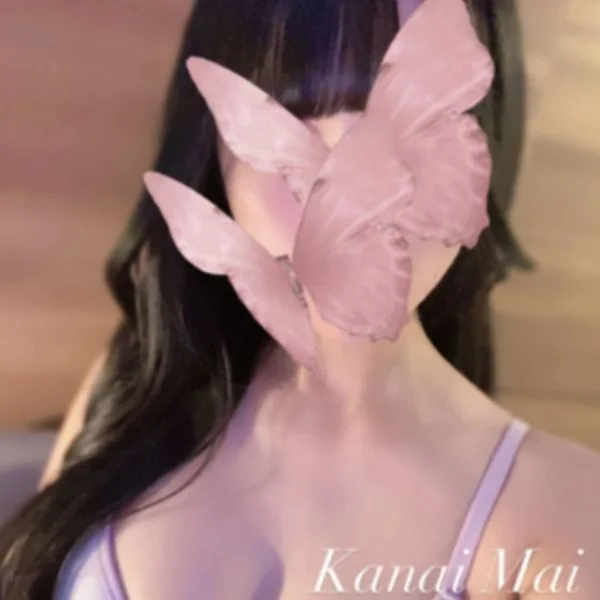 金井まい