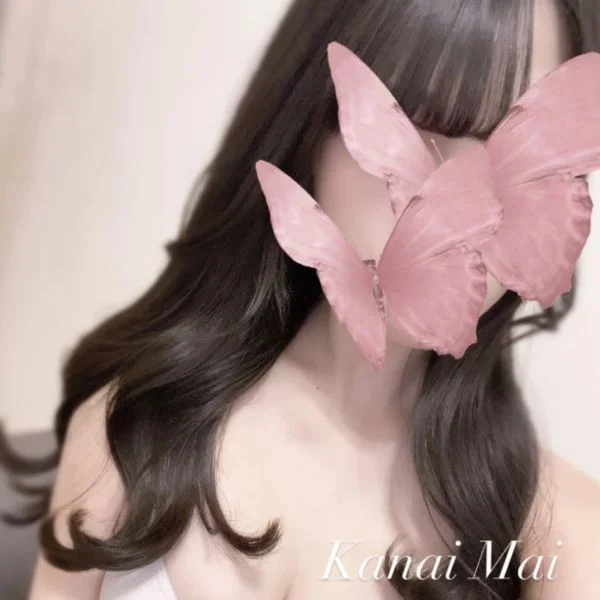 金井まい