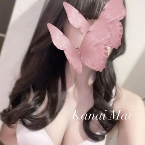金井まい