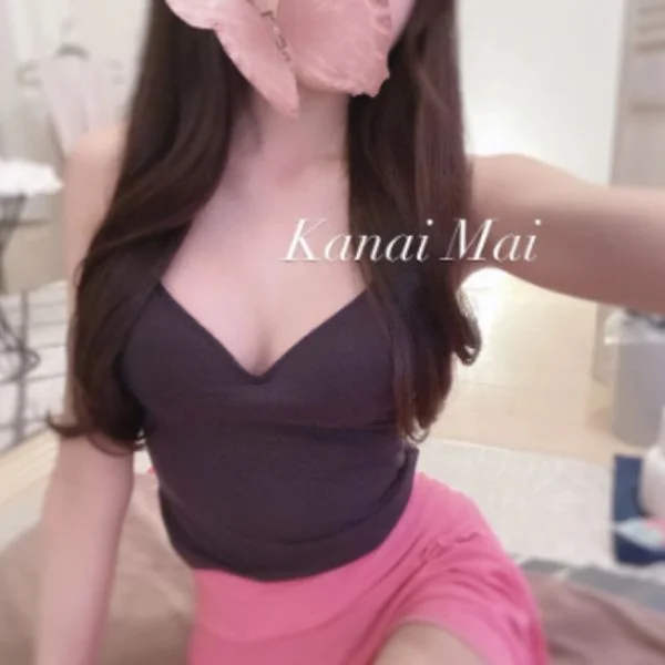 金井まい