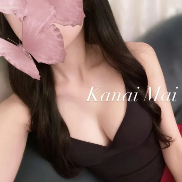 金井まい