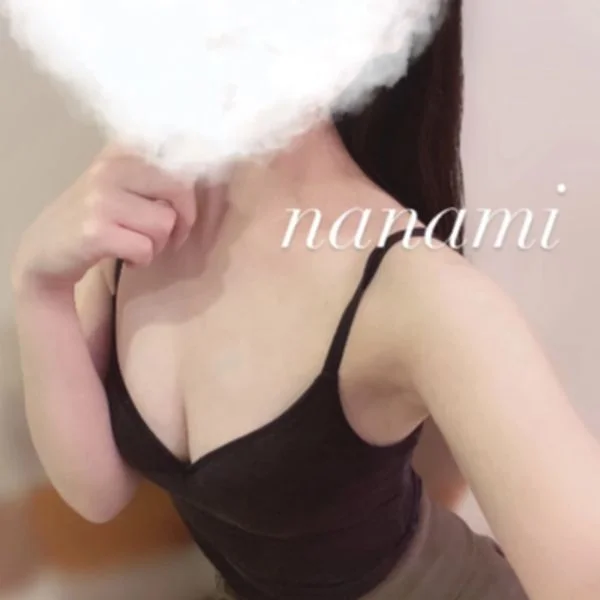 成瀬ななみ