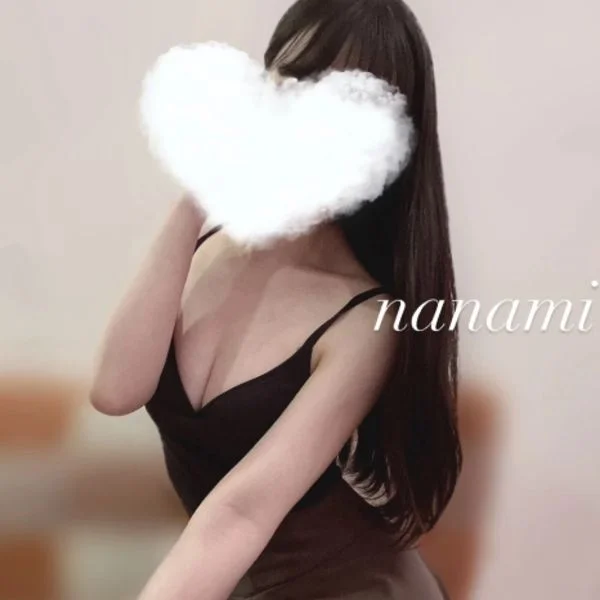 成瀬ななみ