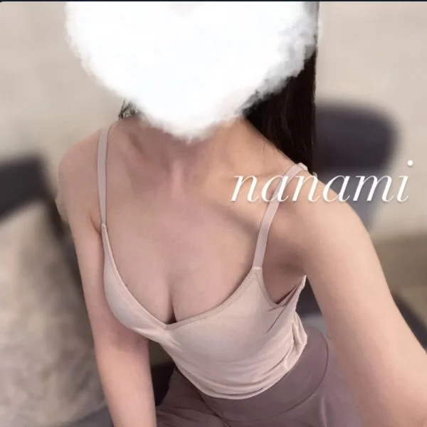成瀬ななみ