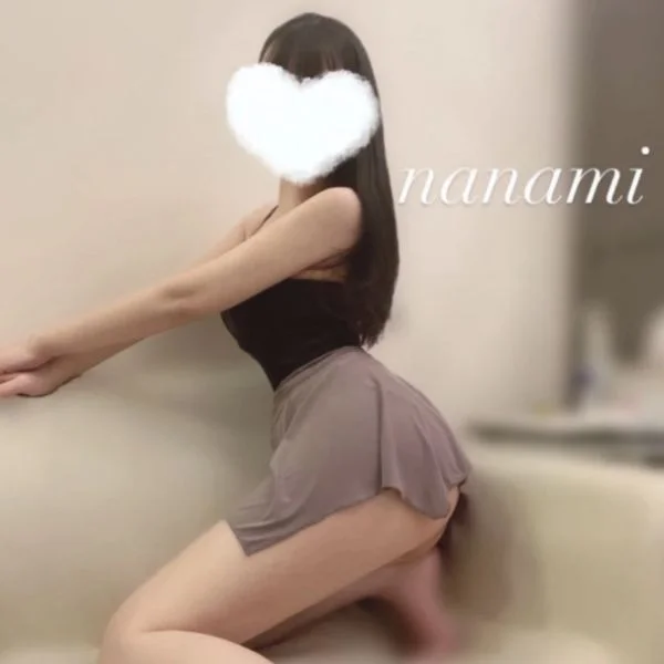 成瀬ななみ
