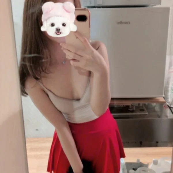 篠田ひなみ