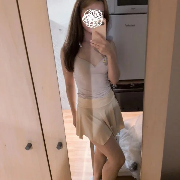 篠田ひなみ