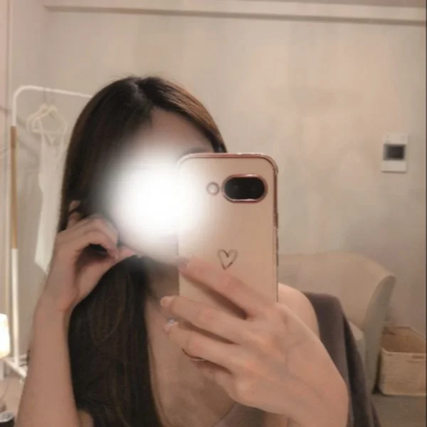 篠田ひなみ