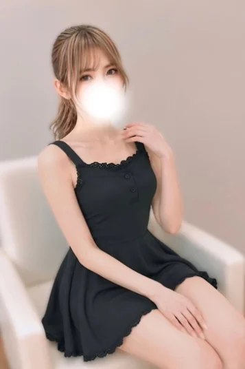 日南りさ