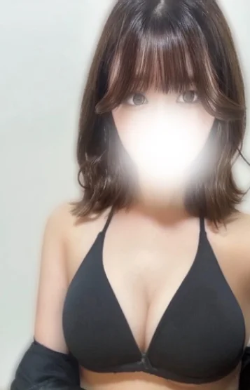 若槻　なゆ