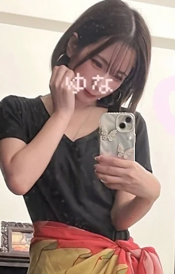 新井　ゆな