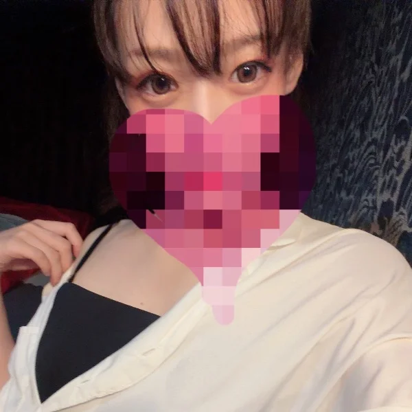 本日11:00〜出勤しています🖤