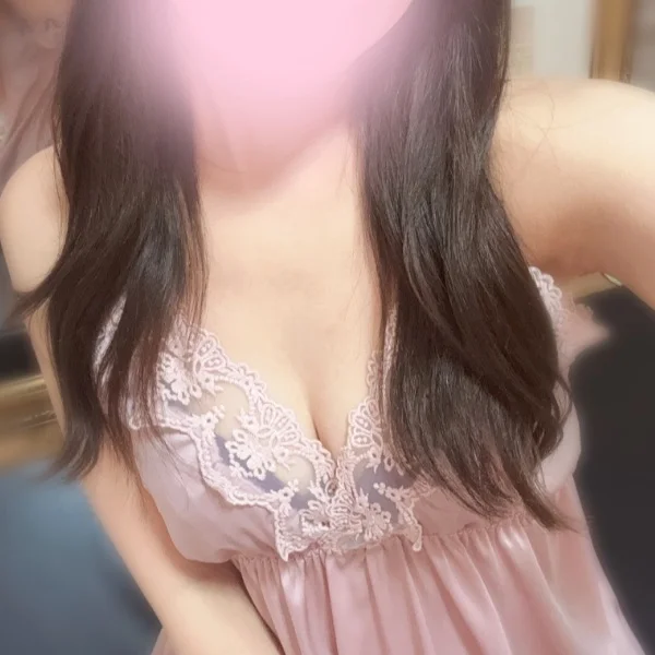明日22日 15時〜出勤します♡