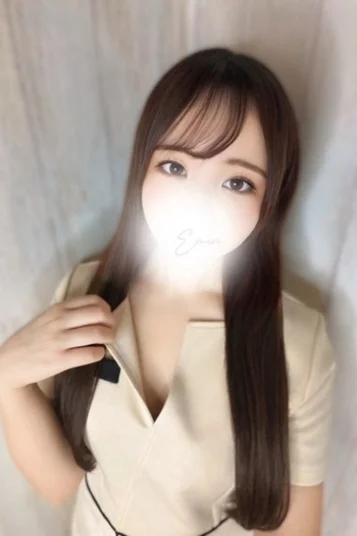 如月　えみり
