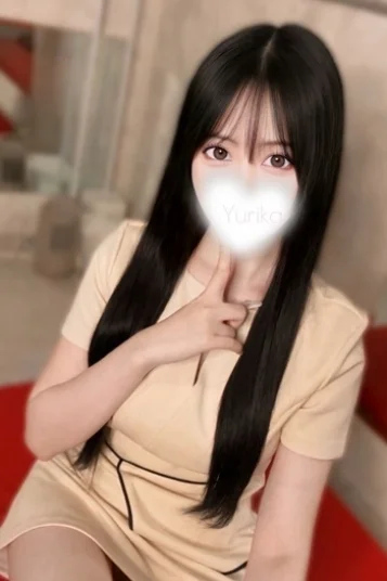 白咲　ゆりか