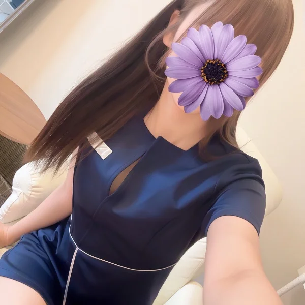 本日13:00~出勤です🤍🤍