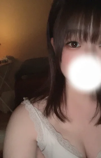 山内　もえ