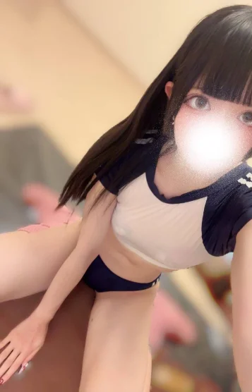 月城　うい
