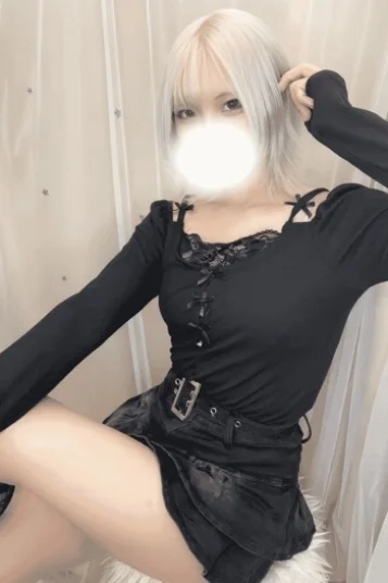 鷹宮せな