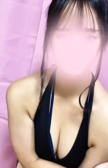 伊藤りな【成田】