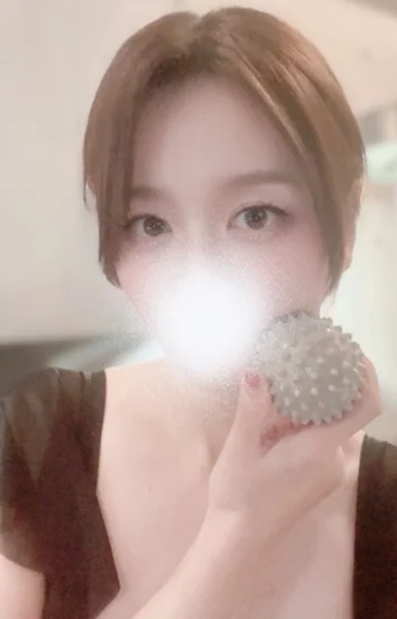 美波みなみ