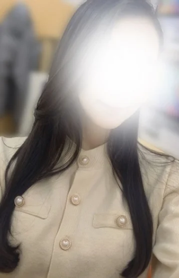 朝比奈あみ