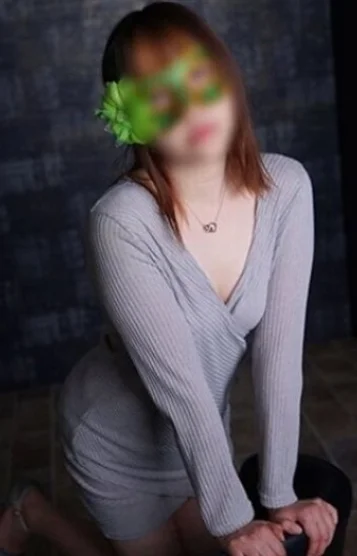 込山榛香