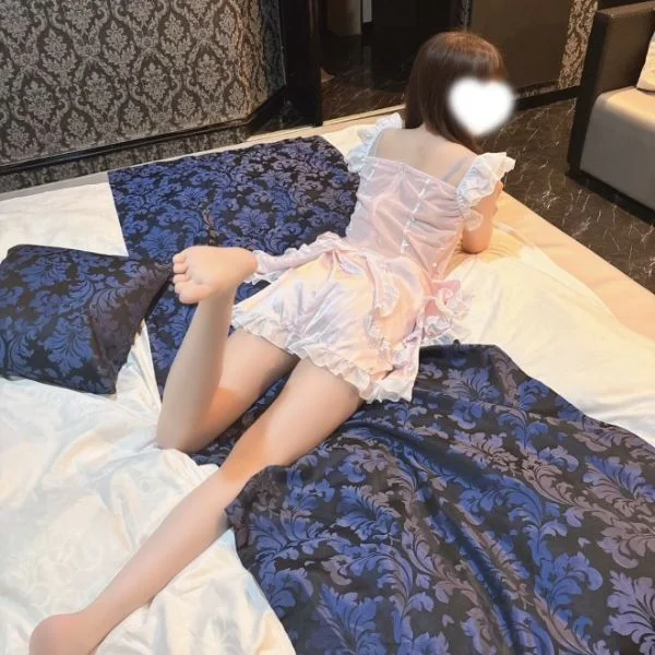 おはよ〜 今日18時までいるよん🤍🤍