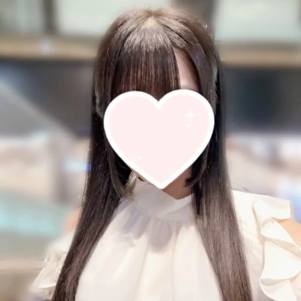 こんにちは^･·̫･̥ฅ♡
