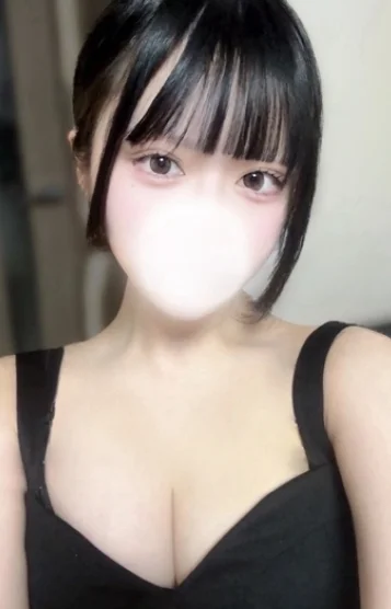 影山れい