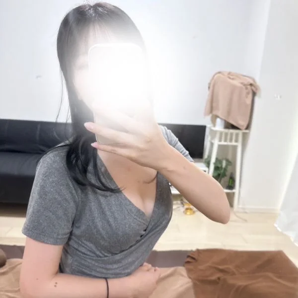 いっぱい見つめちゃうから照れたらごめんね？💋