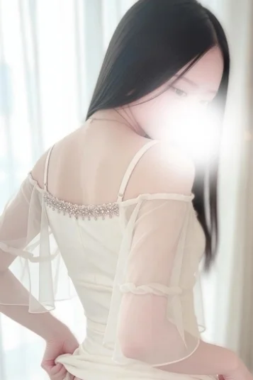 芹沢 美凪