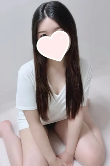 華本ひな