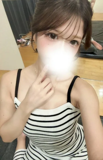 秋月なな