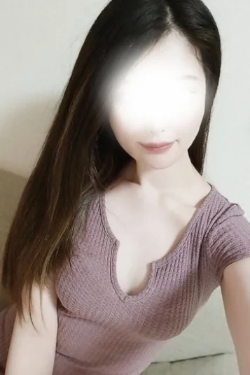 水沢ななみ
