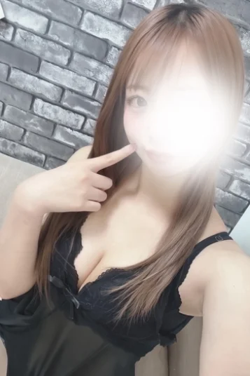 小島　れな