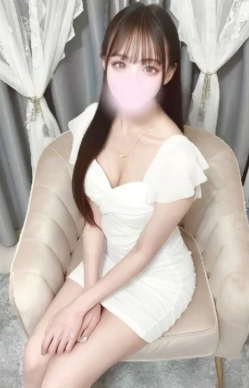日高 せりな
