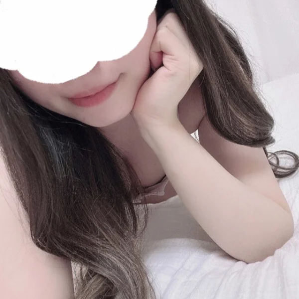 出勤しました ̖́-