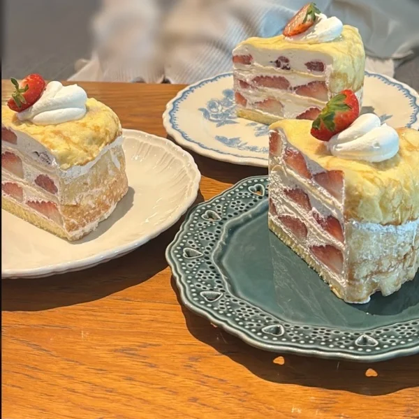 ☺️🎂🍴✨