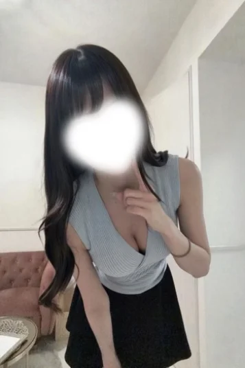 春川ひなの