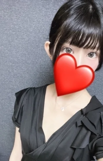 小鳥遊ひな
