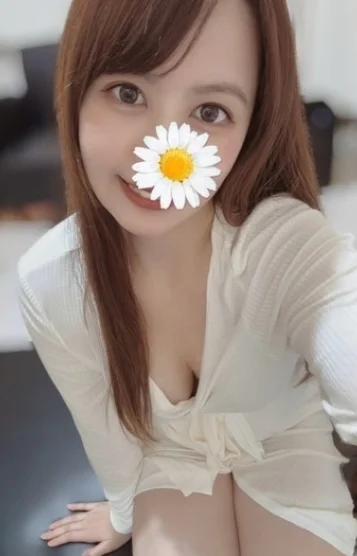 美波ここ