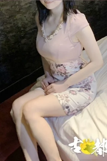 雫　華凛